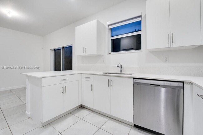 Foto del edificio - 2615 SE 11th St