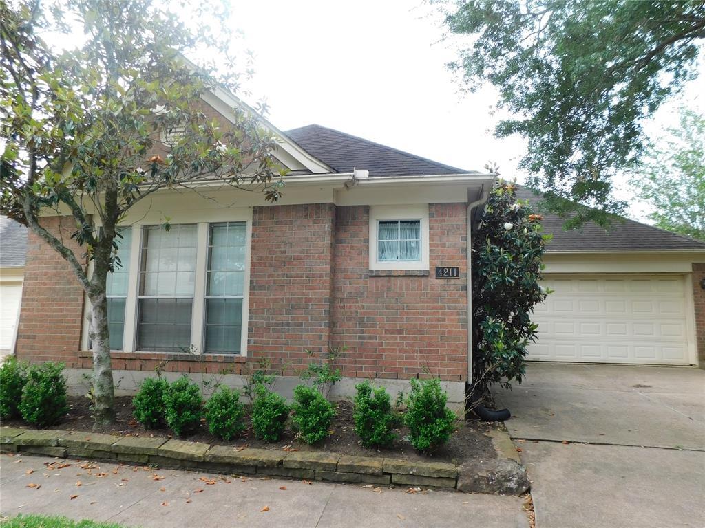 Foto principal - 4211 Creek Hollow Ln