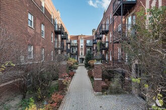 Building Photo - 3709 N Kenneth Ave