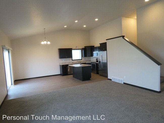 Foto del edificio - 3 br, 3 bath House - 3011 33rd Ave S