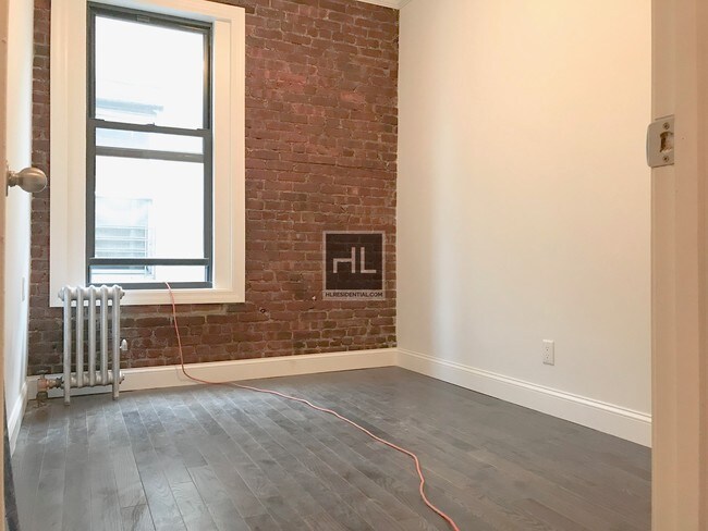 Building Photo - 3024 31st St