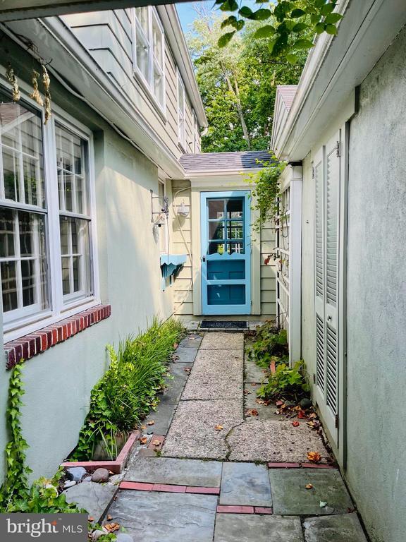 Foto principal - 705 Pomona Ave