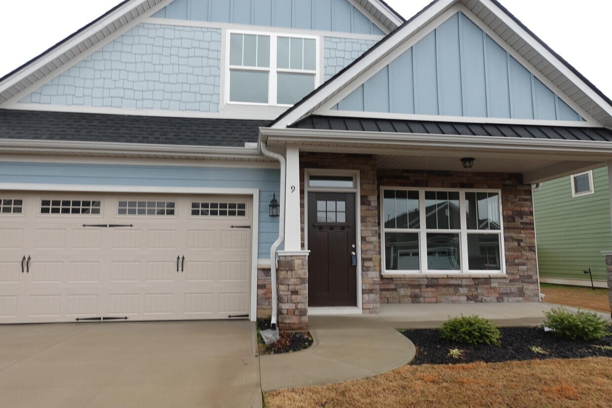 9 Dean Lake Rd, Taylors, SC 29650 House Rental in Taylors, SC