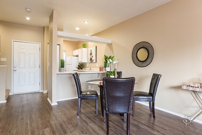 Goose Hollow Townhomes Apartments Portland, OR