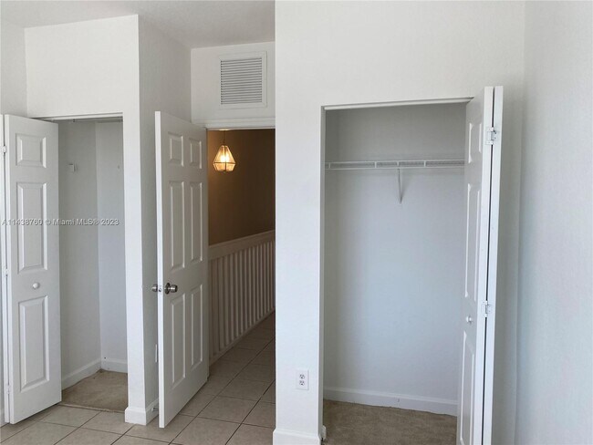 Foto del edificio - 1490 NE 33rd Ave