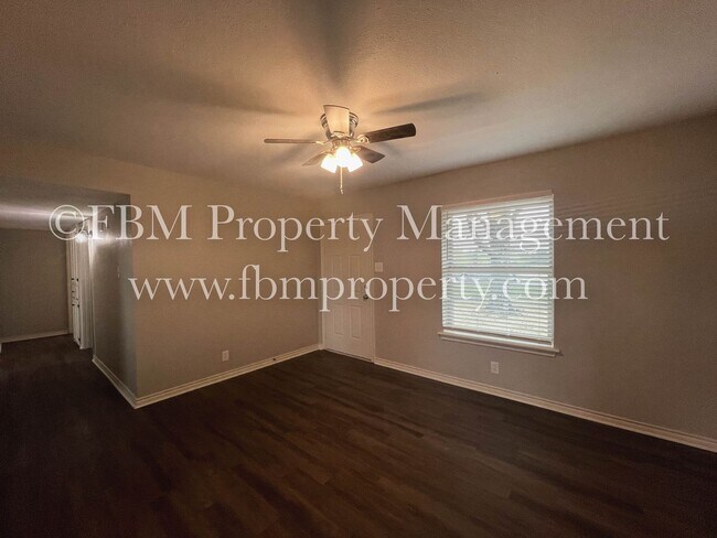 Foto del edificio - 429 W Jefferson St