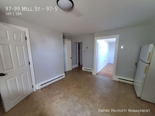 Building Photo - 1 Bedroom / 1 Bathroom Apartment in Wilkes...