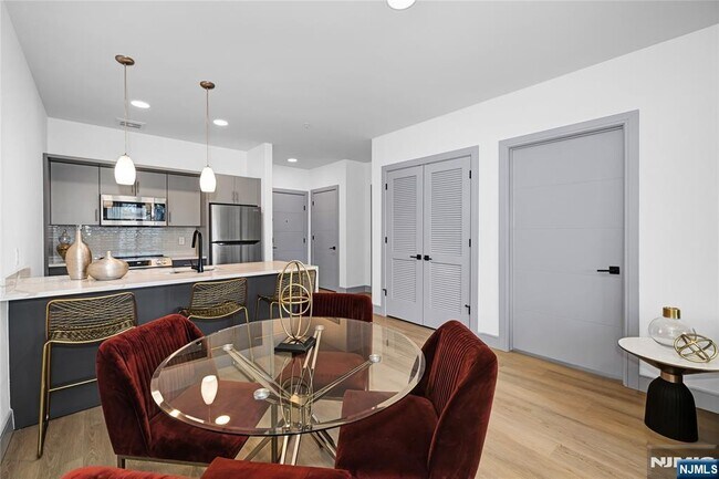 Foto del edificio - 1435 10th St