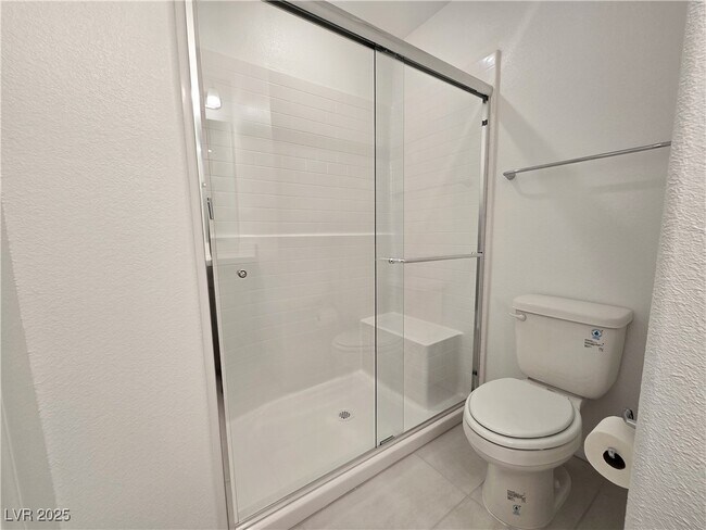 Foto del edificio - 5717 CRENELLATED St