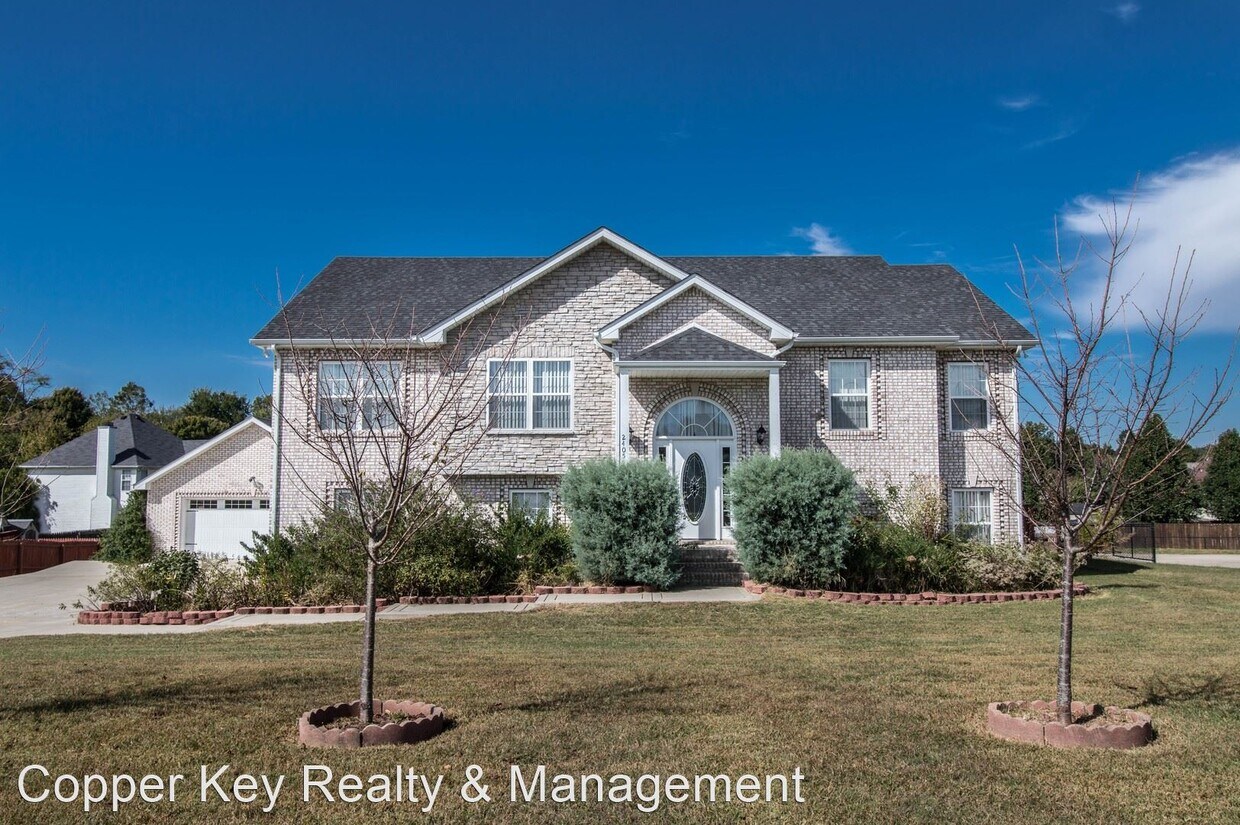 Primary Photo - 5 br, 3.5 bath House - 2405 Tana Way