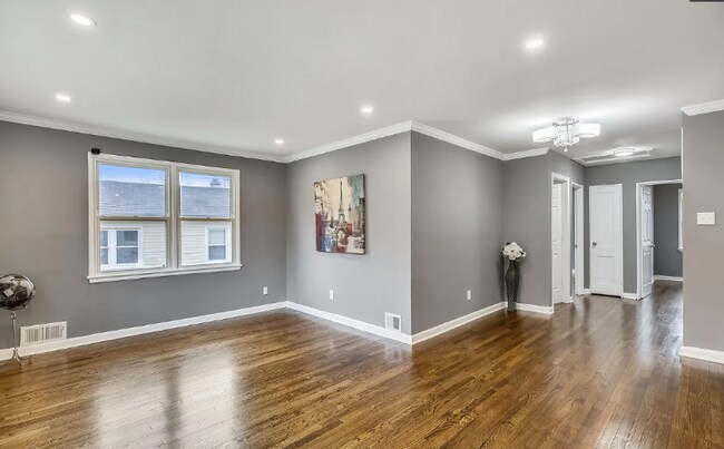 Foto del edificio - 12120 Valleywood Dr