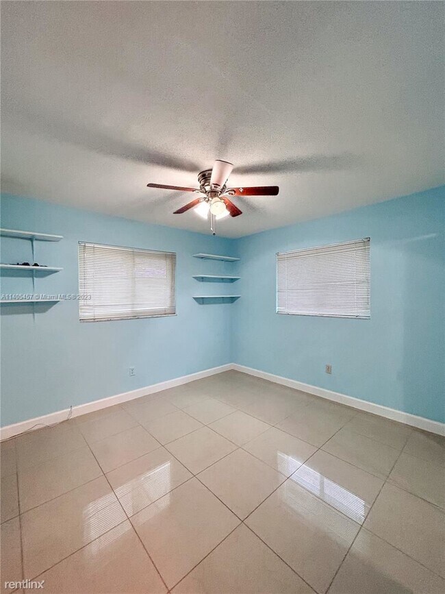 Building Photo - 5 br, 2 bath House - 11762 NW 26th Ct
