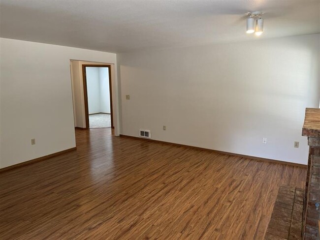 Foto del edificio - Beautiful 2 Bed 2 Bath home in Spanaway