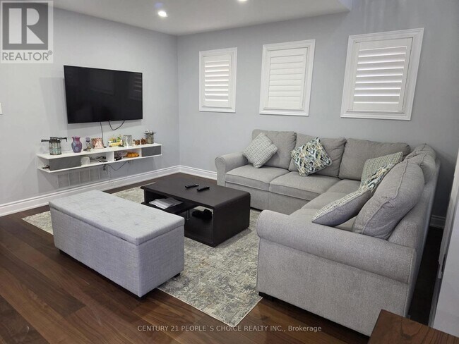 Building Photo - 1657 Samuelson Cir