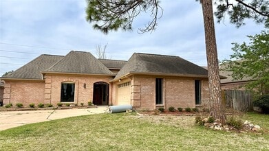 Building Photo - 14834 Charlmont Dr