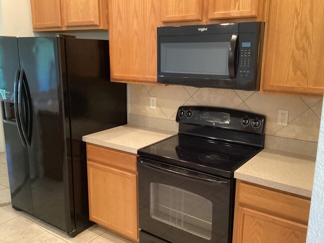 Foto del edificio - 1424 Mistflower Ln