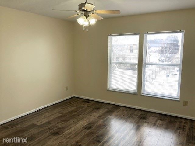 Foto del edificio - 4 br, 2.5 bath House - 1000 Boyne Court