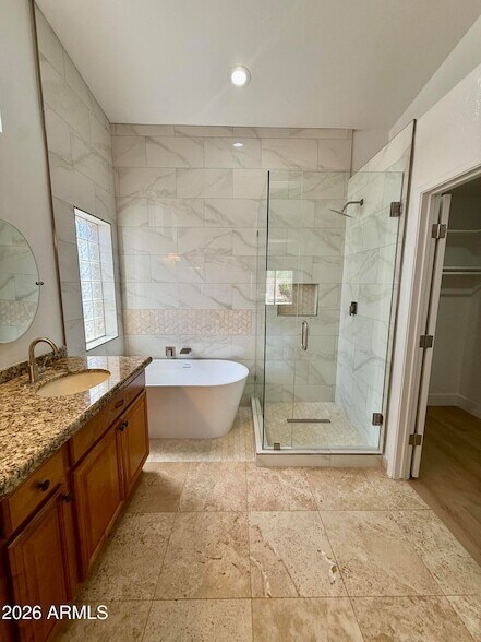 Foto del edificio - 15731 N 102nd St
