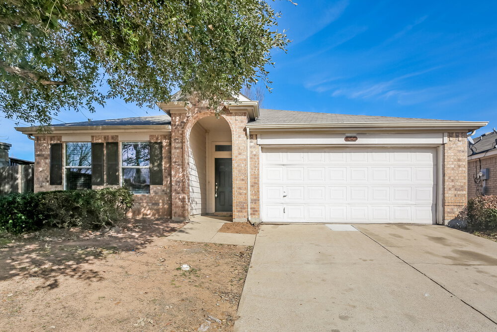 Primary Photo - 322 Oakhurst Dr