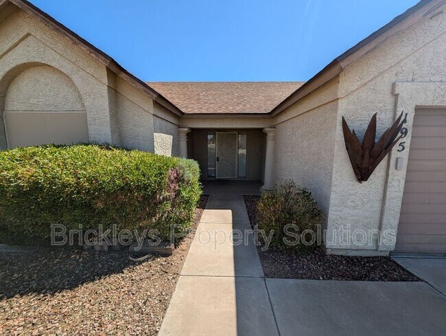 Building Photo - 195 S Kenwood Ln