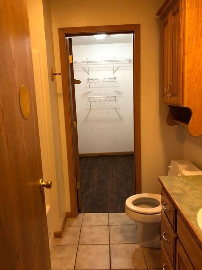 Foto del edificio - 3 BEDROOM 2 BATHROOM DUPLEX FOR RENT