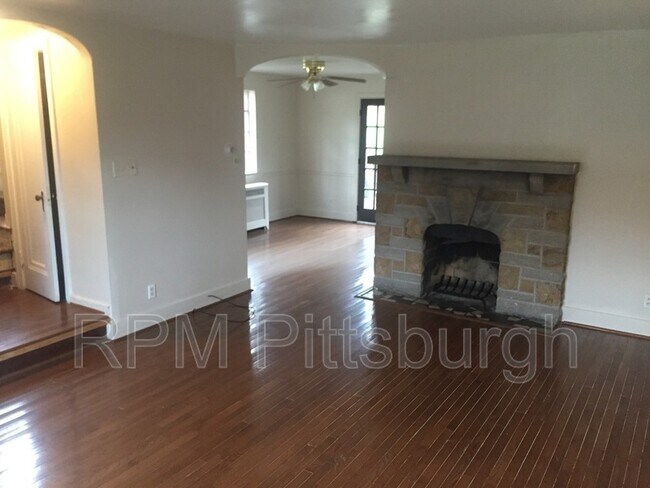 Building Photo - 2940 Fernwald Rd