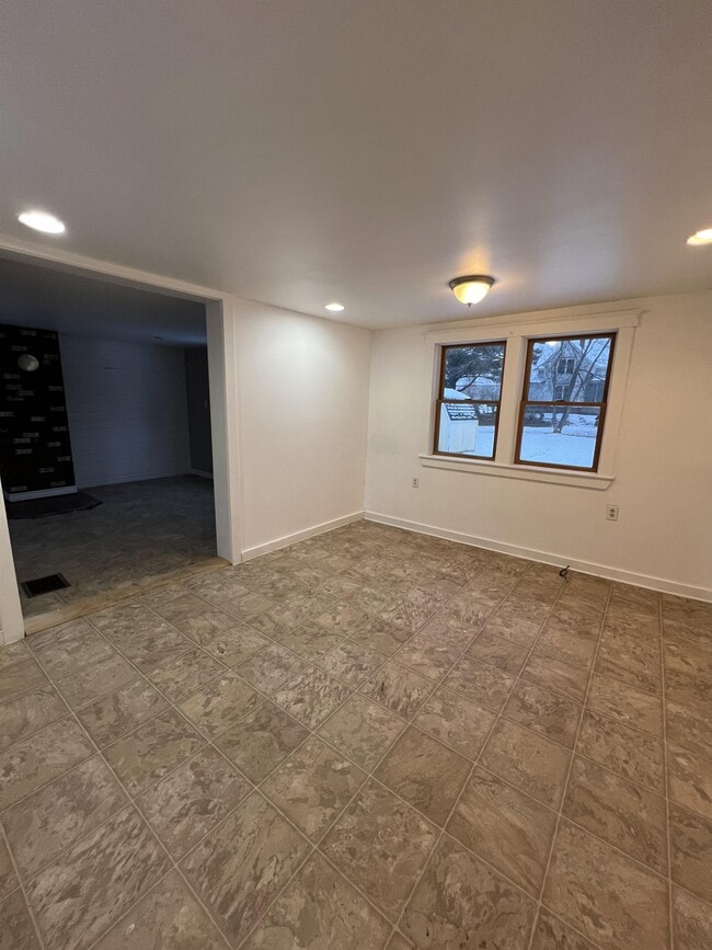 18 Exeter Rd, Corinna, ME 04928 Townhome Rentals in Corinna ME