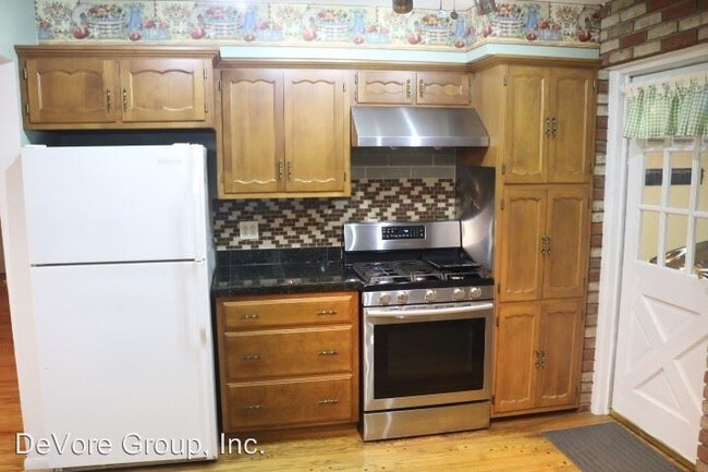 Building Photo - 4 br, 2 bath House - 8652 Martinsburg Rd