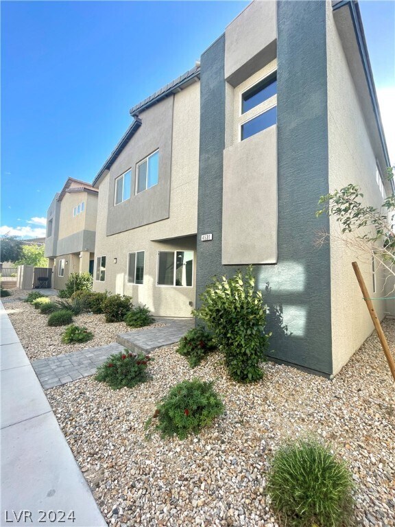 Building Photo - 4531 Stardust Moon Ave