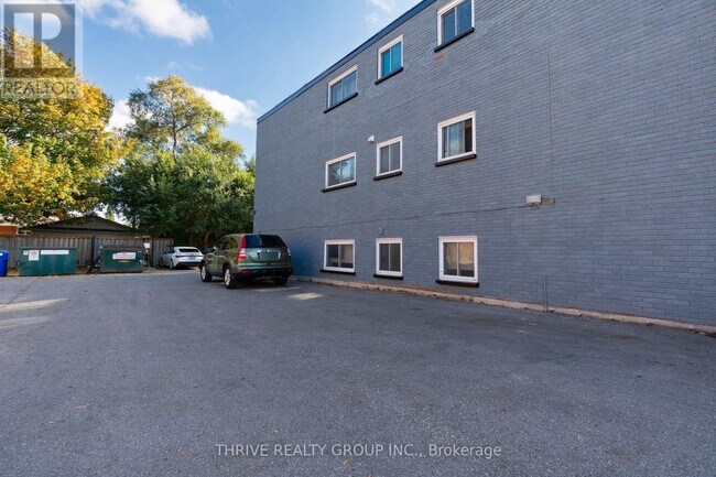 Photo du bâtiment - 153 Godfrey Dr