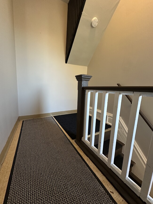 Building Photo - 134 Sherman St