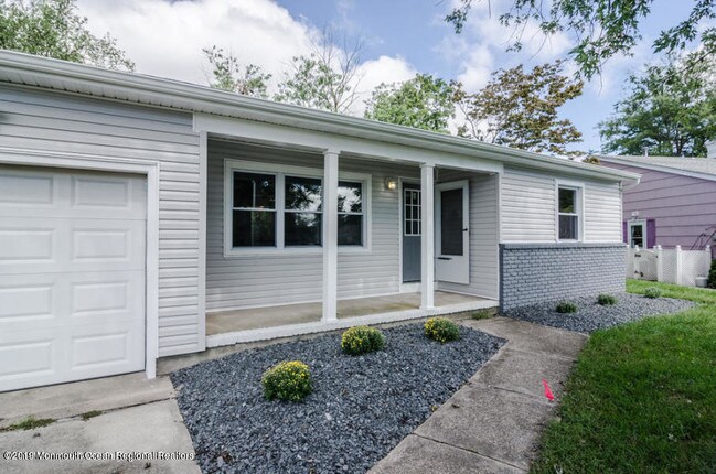 Building Photo - 18 Brakenbury Ct