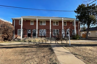 Building Photo - 412 SW 17th Ave