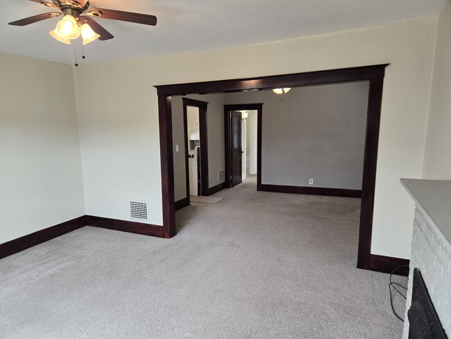 LR to DR - 295 Crestwood Ave