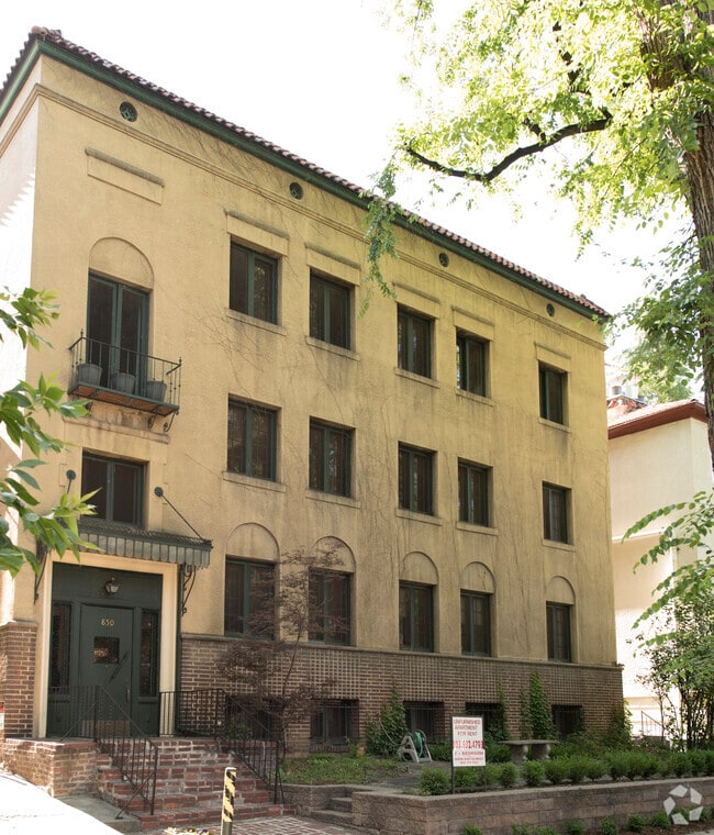 Building Photo - 850 Humboldt St