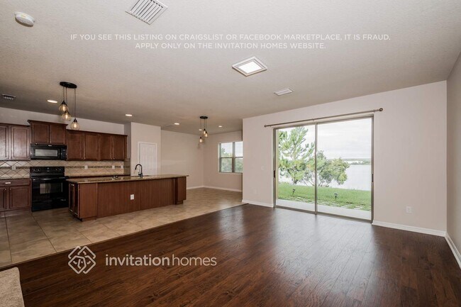 Foto del edificio - 6119 Magnolia Park Blvd