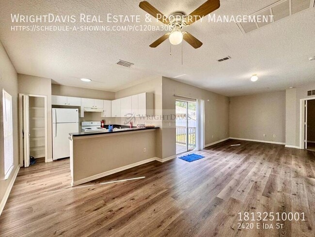 Building Photo - 2420 E Ida St