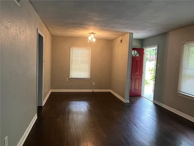Building Photo - 5454 Lusann Dr