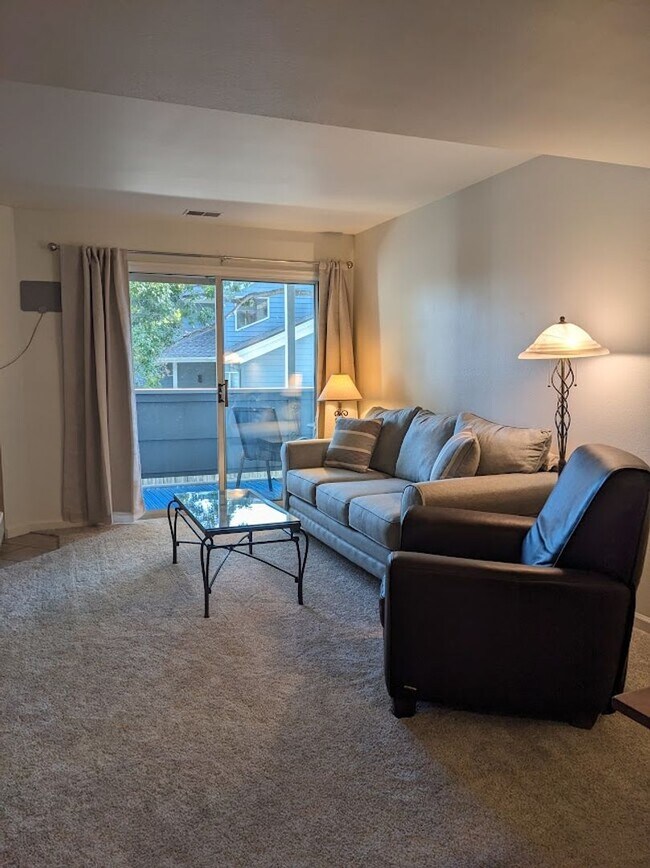 Foto del edificio - Hunters Creek Condos
