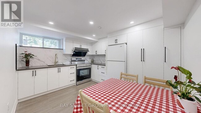 Building Photo - 114 Citation Dr