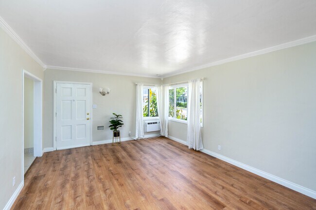 Foto del edificio - 2302 W Oak St