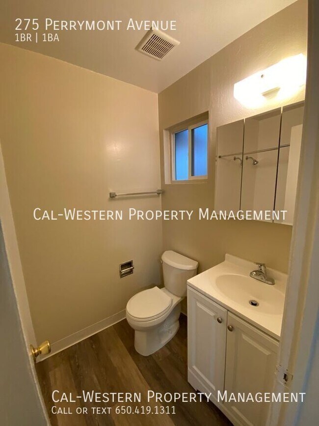 Foto del edificio - 275 Perrymont Ave