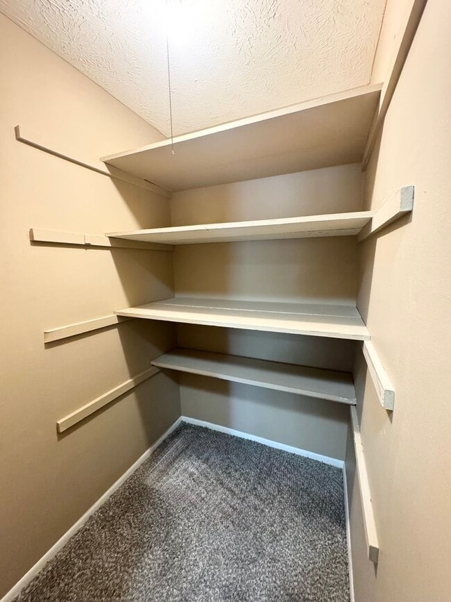 Interior Photo - Heritage Heights Apartments