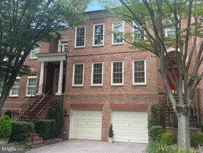 Building Photo - 2035 Mayfair McLean Ct