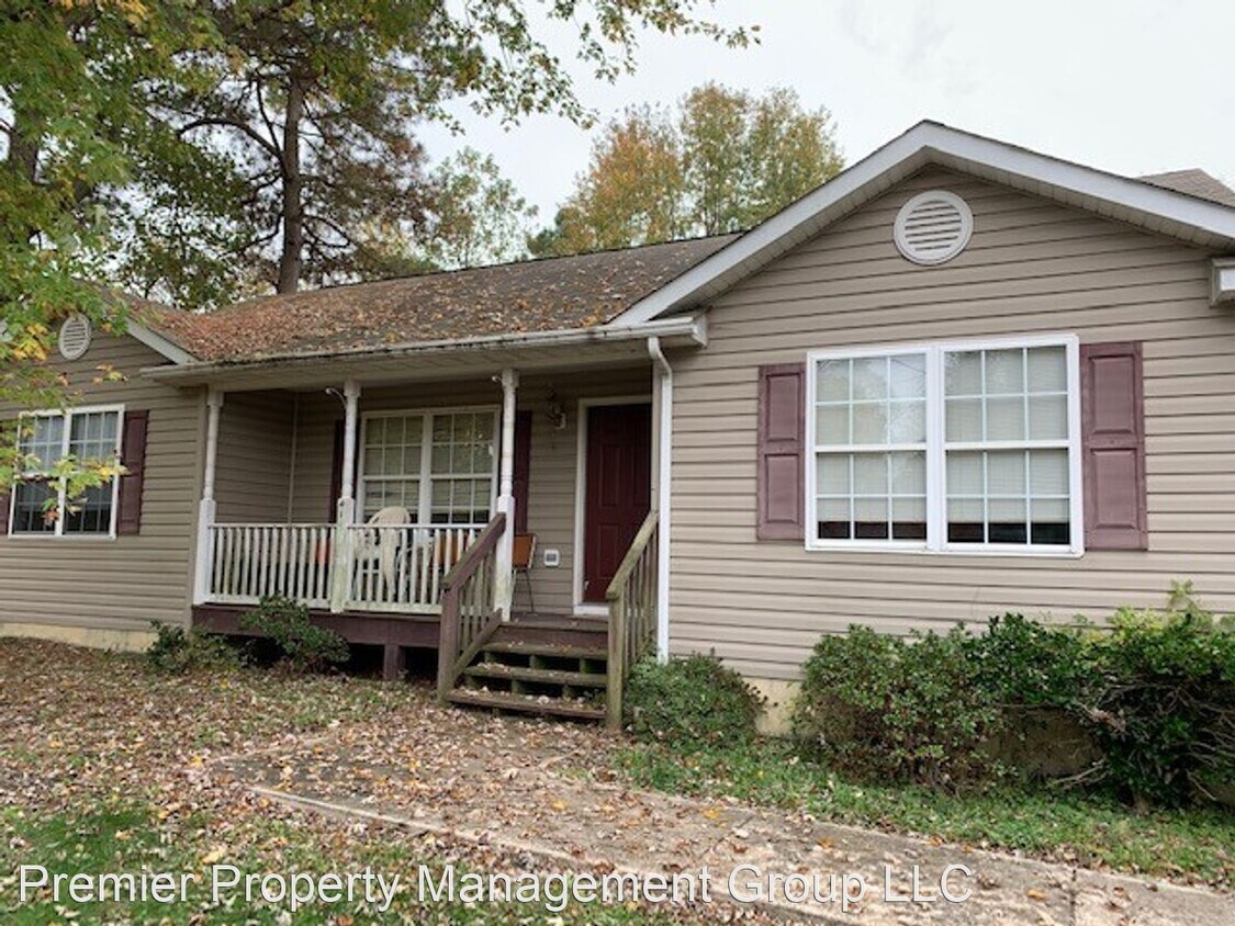 Primary Photo - 3 br, 2 bath House - 41 Clover Lane