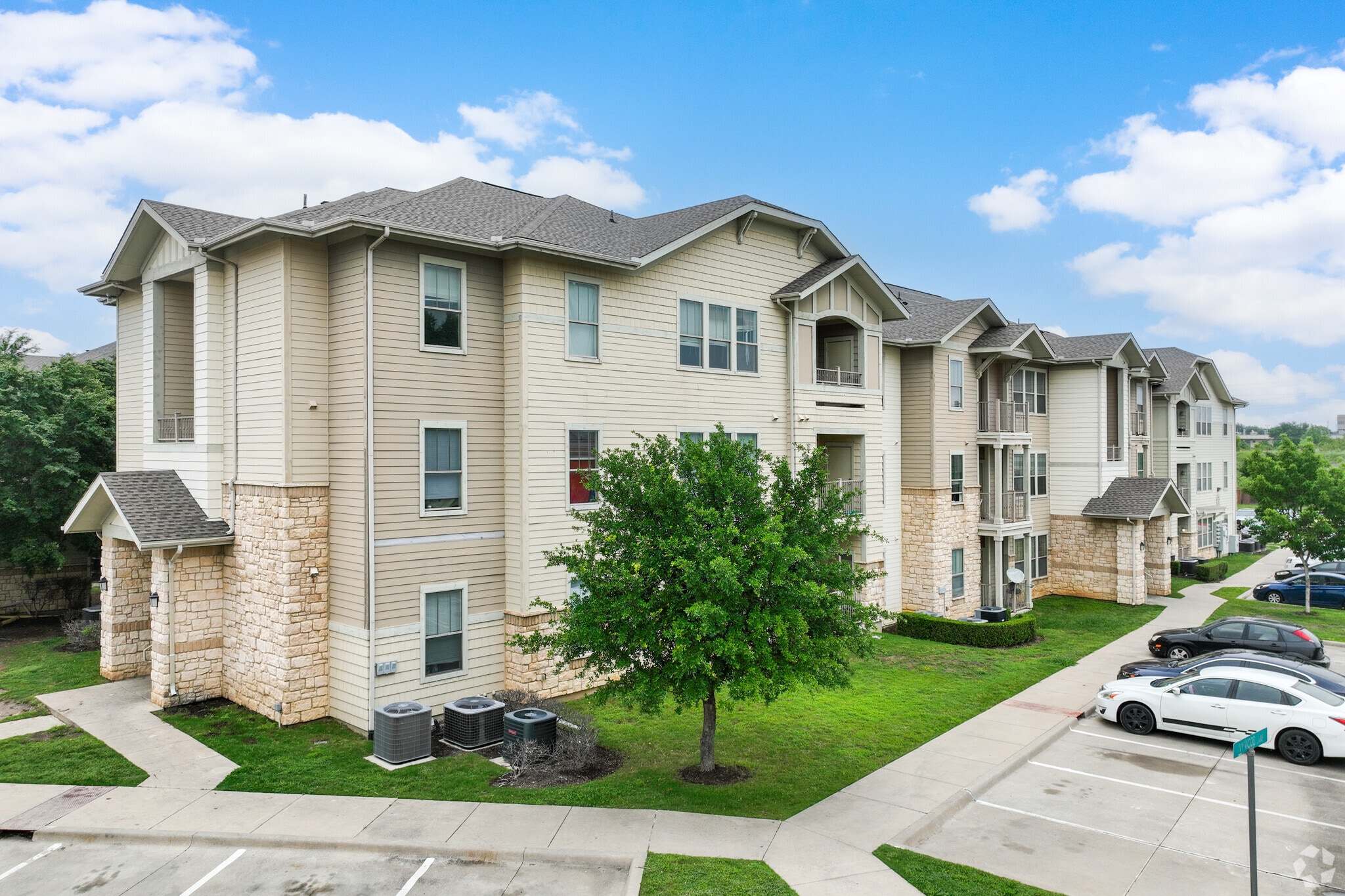 1021 Oak Grove Rd Fort Worth Tx 76115