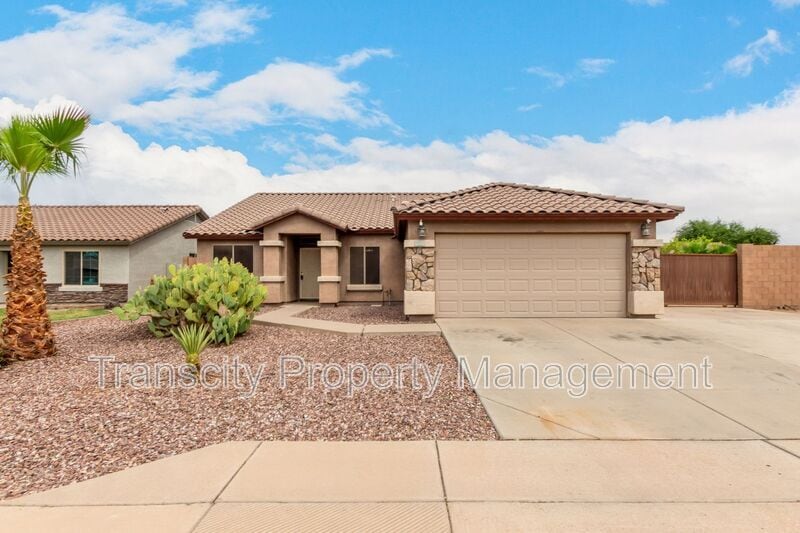 Primary Photo - 10264 E Dolphin Ave