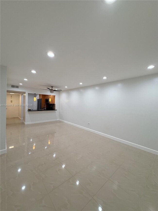 Foto del edificio - 20730 NE 8th Ct