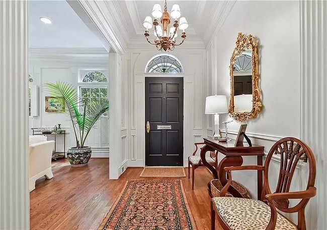 Foyer - 3131 Slaton Dr NW