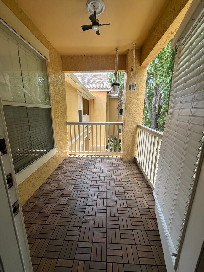 Foto del edificio - 19920 Villa Ridge Dr